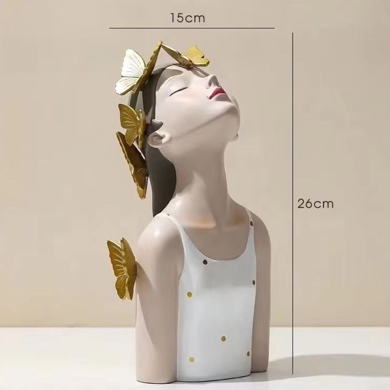 Escultura de Boneca Bella Butterfly em Poás (Edição Limitada) Resina - 0045 Conceito 