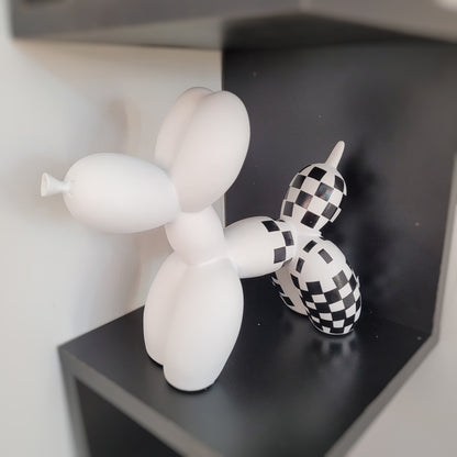 Escultura Doggy Balloon Xadrez Resina - 0016 Conceito 