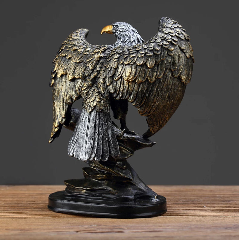 Escultura Nordica Águia 25x19cm resina Conceito 