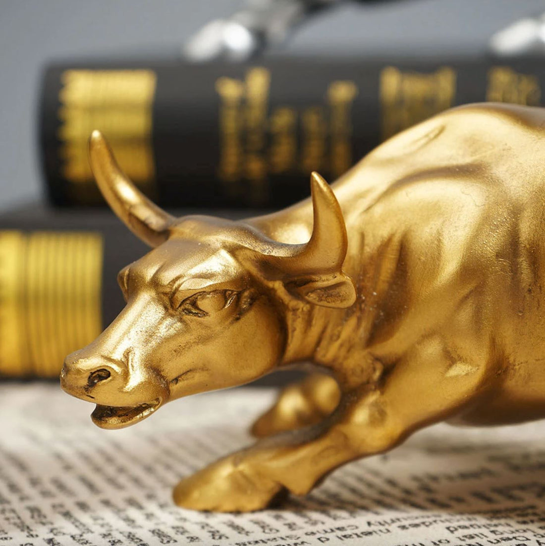 Escultura Touro B3 Wall Street resina Conceito Dourado 