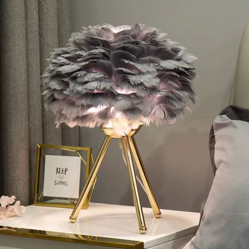Luminária Abajur de Mesa Plumas 46cm Abajur - 0012 Conceito 